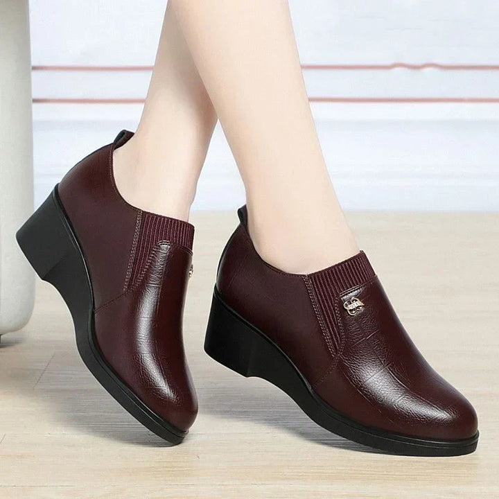 Switolina - Fashionable Leather Wedge Shoes