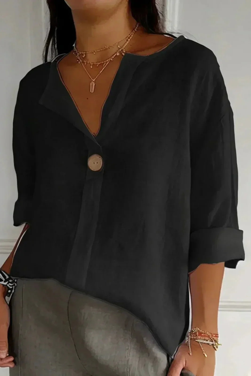 Karen Bartels | Relaxed V-Neck Blouse