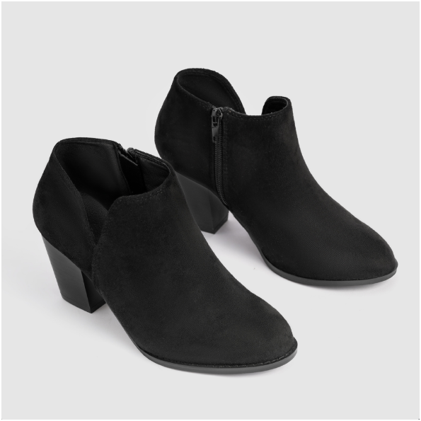 Hailey | Pointed Ankle Boot With Premium Effect